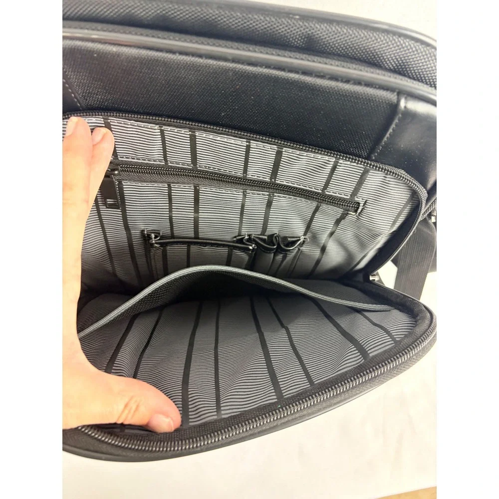 Kenneth Cole Reaction kenneth cole